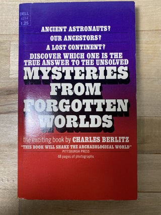 Item #527 Mysteries From Forgotten Worlds. Charles Berlitz