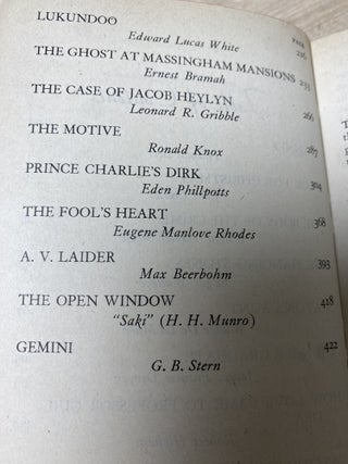 The Pocket Book of Mystery Stories